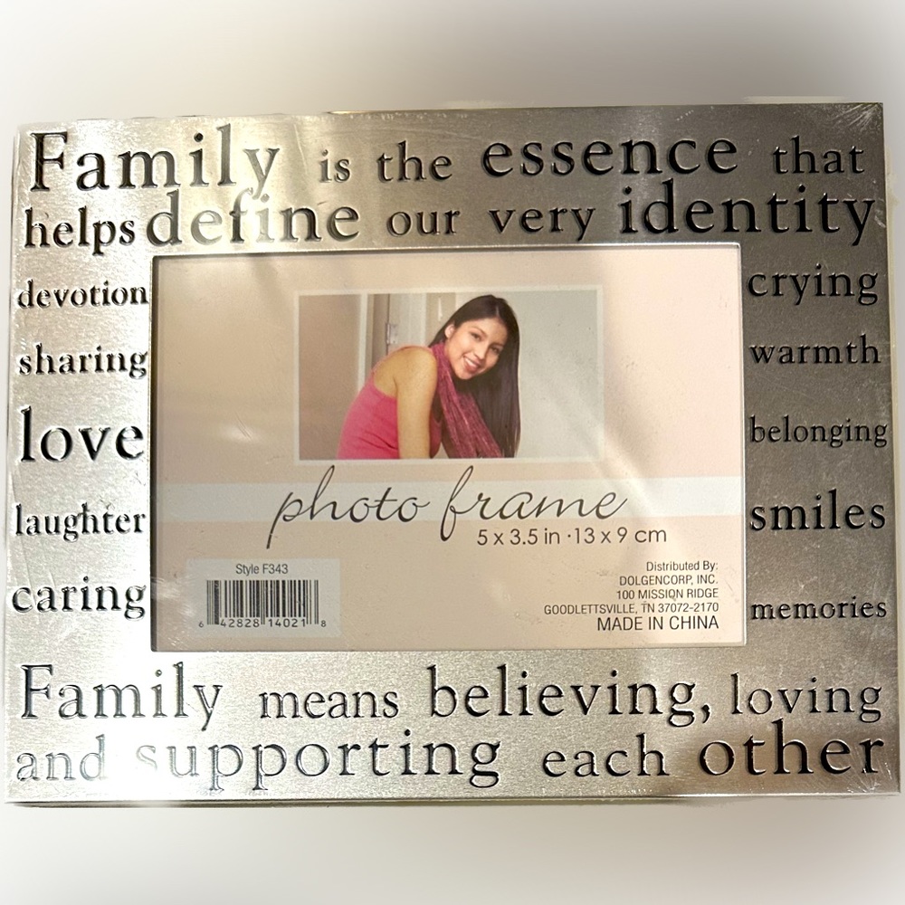 Silver Family Frame 4x6 photo frame picture friends Memories gifts holiday decor